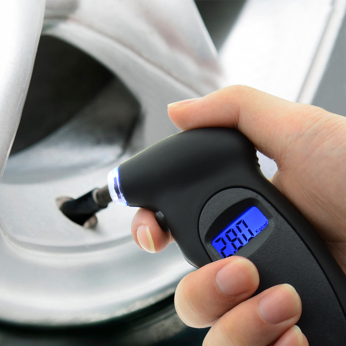 Digital Tire Pressure Gauge — 0–150 PSI, Backlit